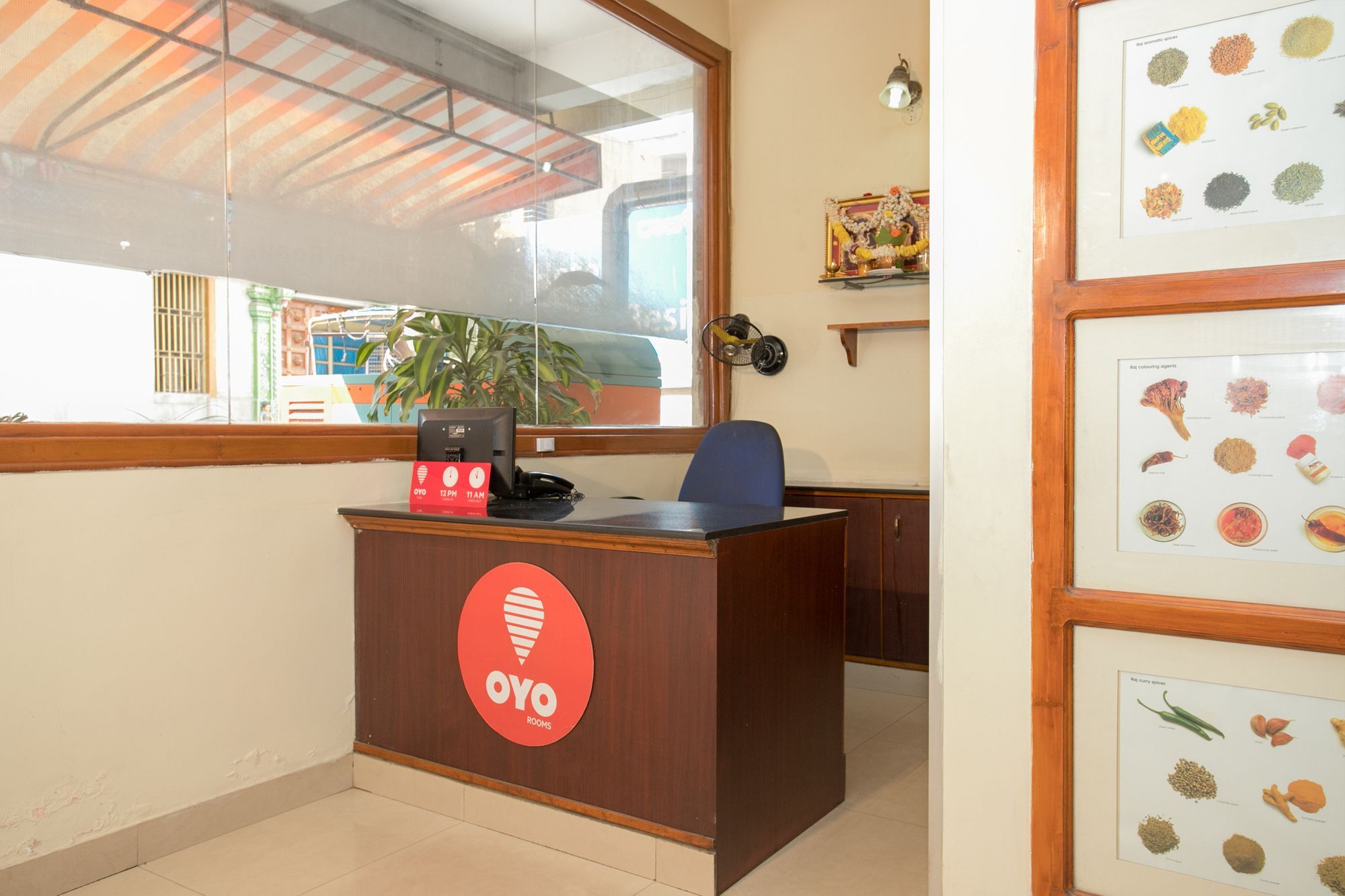 Hotel Oyo 10478 Raj Residency à Bangalore Extérieur photo